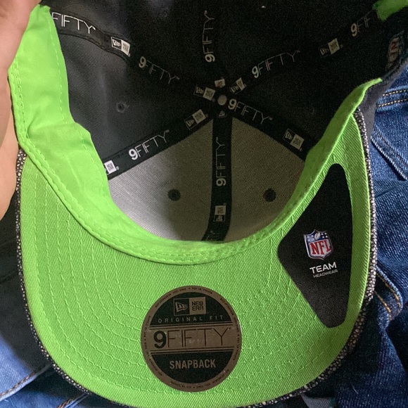 Snapback - Picture 2 of 2